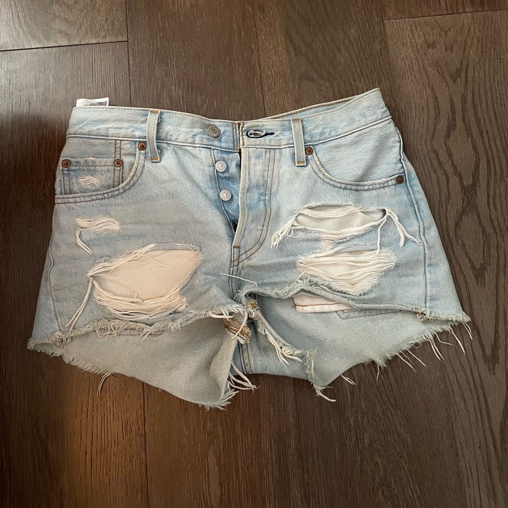 LEVI 501 SHORTS in great condition!